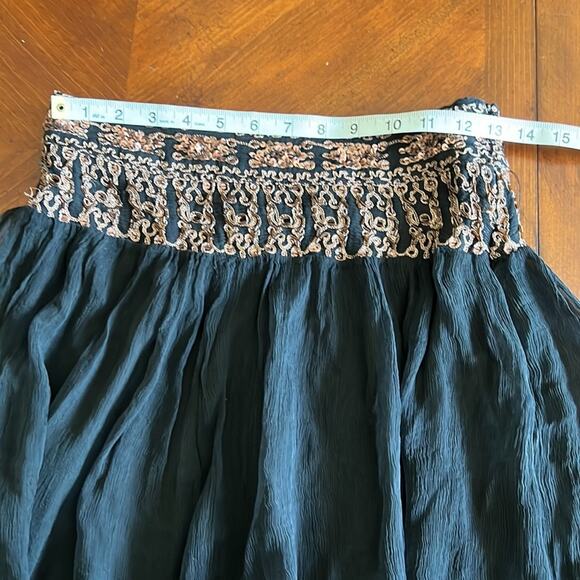 XXI Forever 21 Size S Black Crinkle Chiffon Beaded Mini Skirt Y2K Boho Festival - Picture 8 of 9